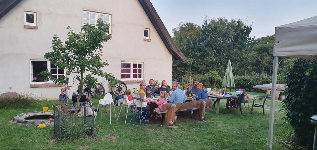 Apartment Vera, Naehe Binz In Traumhafter Alleinlage, 4-8 P. Zirkow Luaran gambar